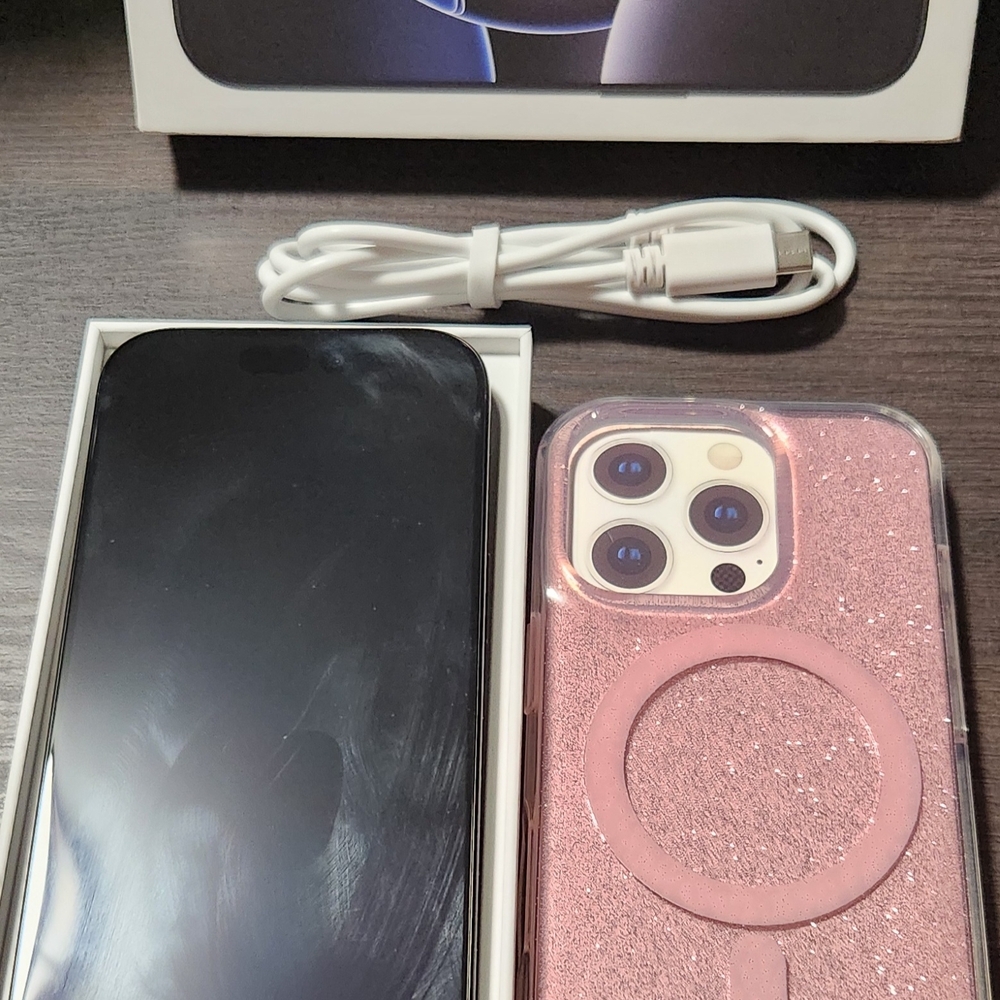 New iPhone 16 Pro,  256GB, Black Titanium - Unlocked in an open box